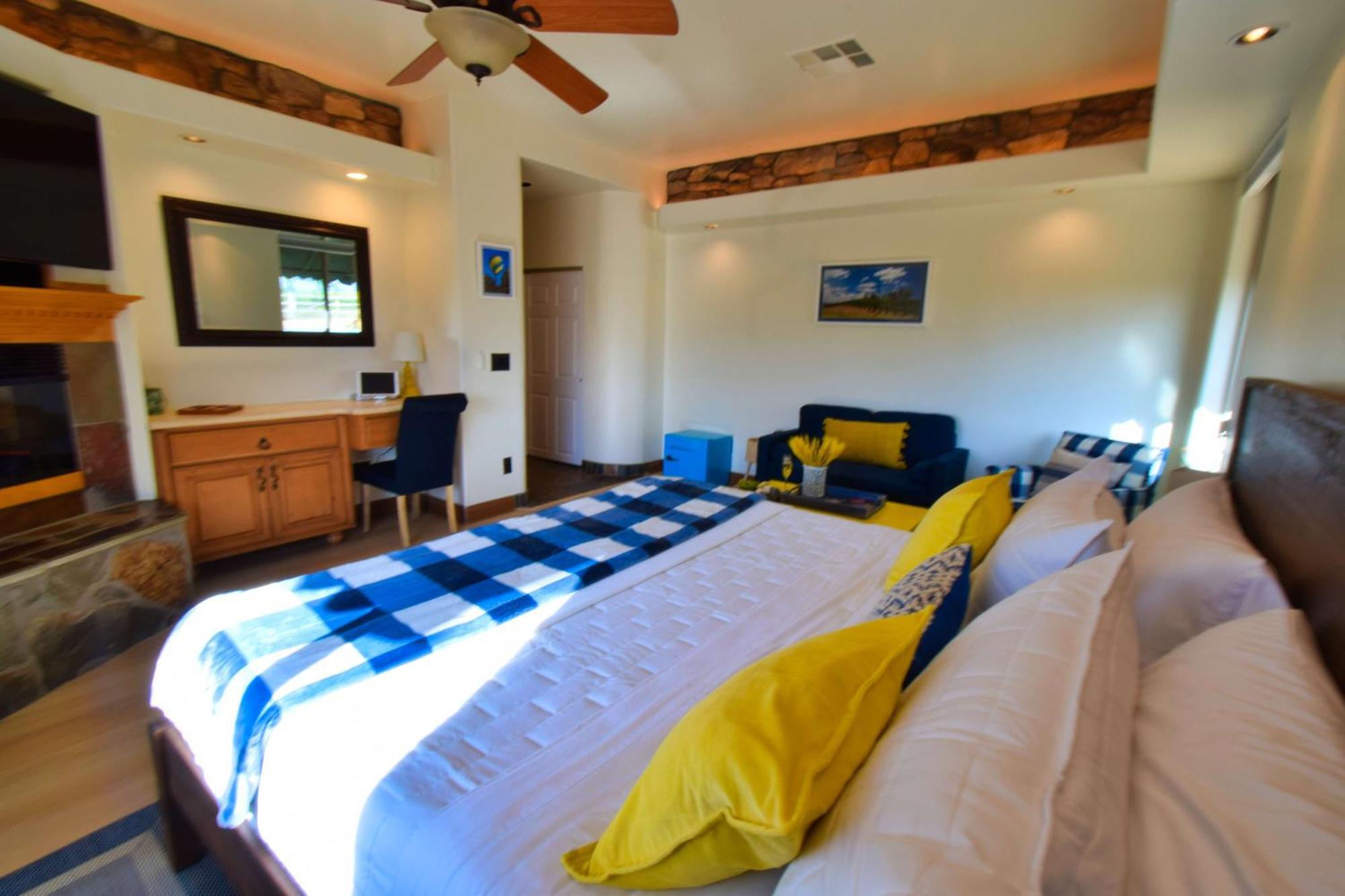 Готель Peppertree Lane Ranch -- Seven-Acre Ranch In The Heart Of Wine Country Темекула Екстер'єр фото